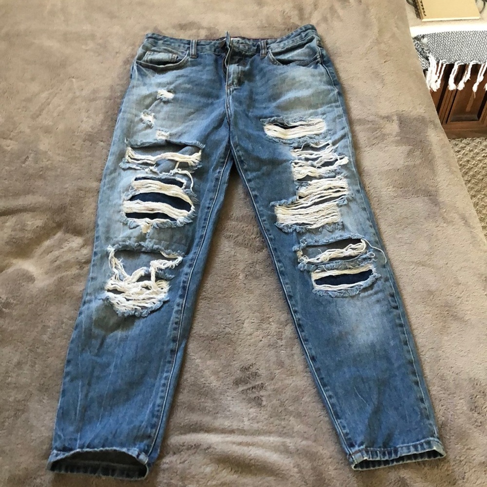 High waisted boyfriend jeans
